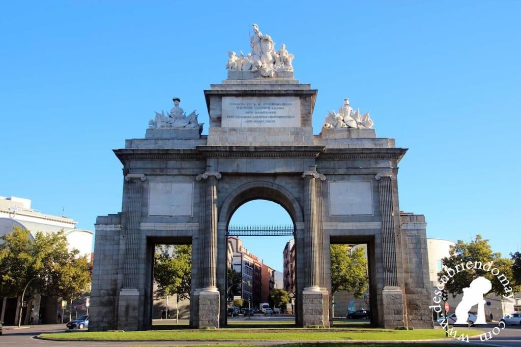 En El Corazon De Madrid, Museos Apartman Kültér fotó