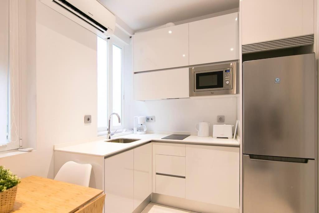 En El Corazon De Madrid, Museos Apartman Kültér fotó