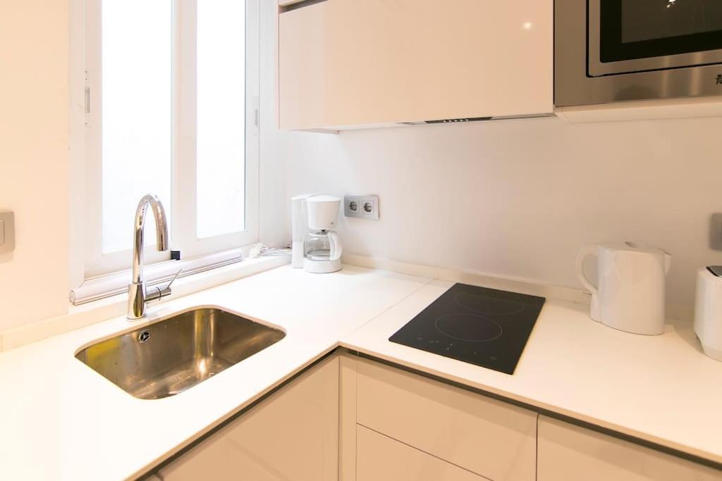 En El Corazon De Madrid, Museos Apartman Kültér fotó