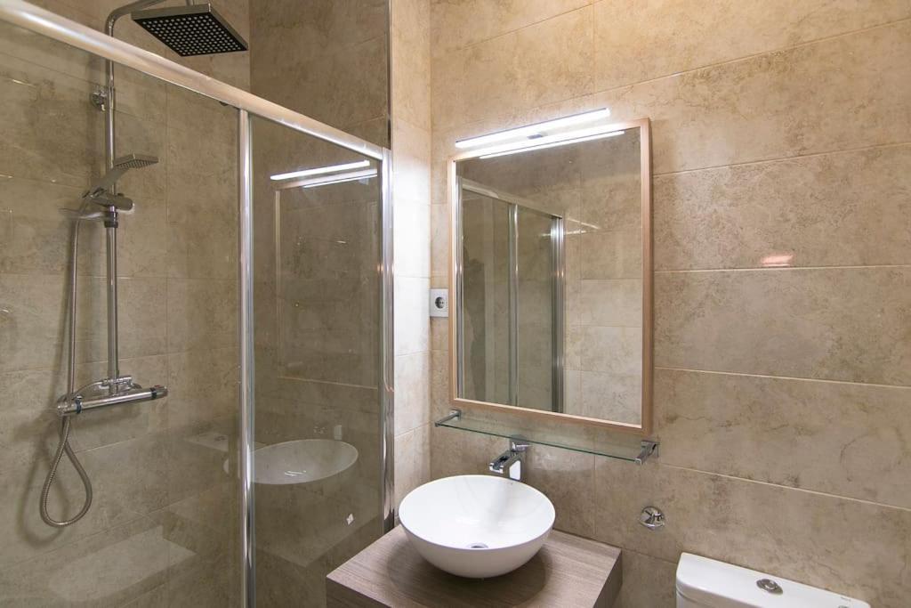 En El Corazon De Madrid, Museos Apartman Kültér fotó